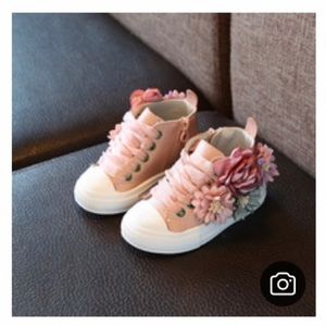 Toddler girls floral gym shoe